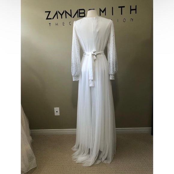 White Beaded dress with belt - Picture 4 of 10